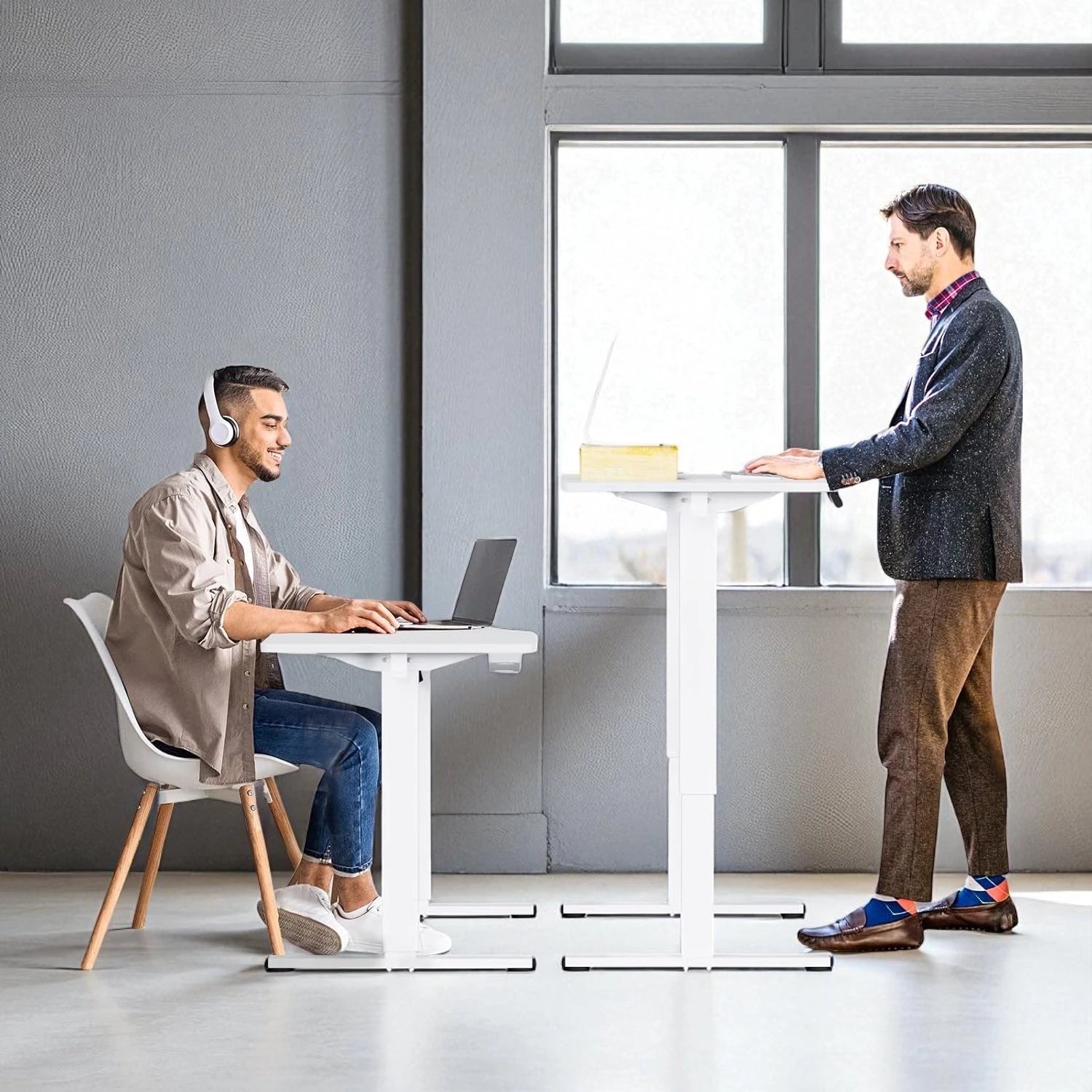Sit-stand desk